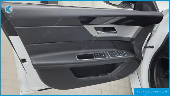 JAGUAR XF 20D PRESTIGE