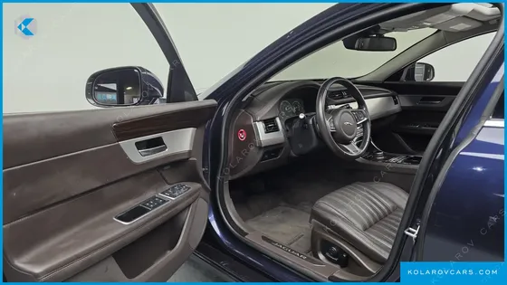 JAGUAR XF 20D PORTFOLIO