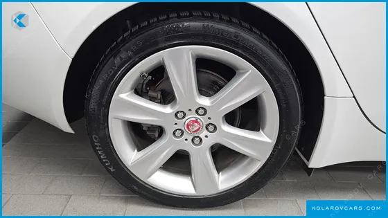 JAGUAR XE 20D PORTFOLIO