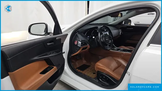 JAGUAR XE 20D PORTFOLIO