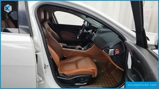 JAGUAR XE 20D PORTFOLIO