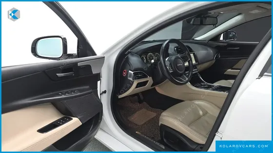 JAGUAR XE 20D PRESTIGE