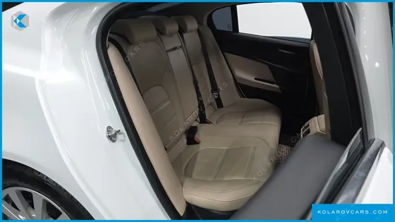 JAGUAR XE 20D PRESTIGE