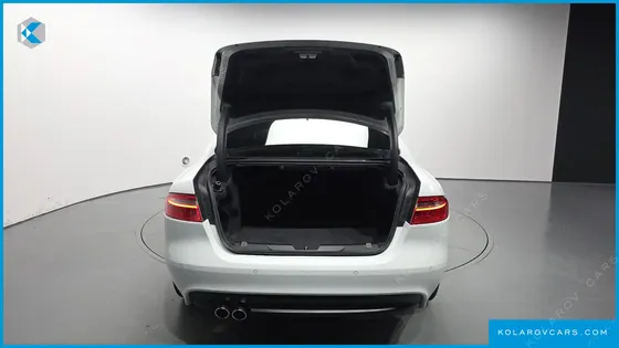 JAGUAR XE 20D PRESTIGE