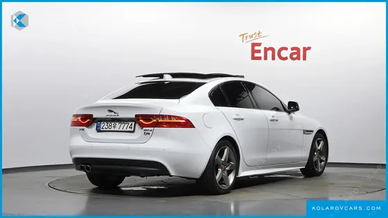 JAGUAR XE 20D R-SPORT