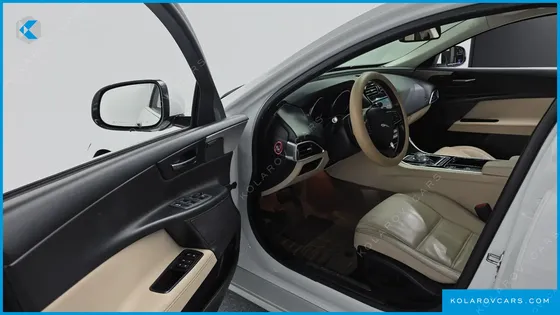 JAGUAR XE 20D PRESTIGE