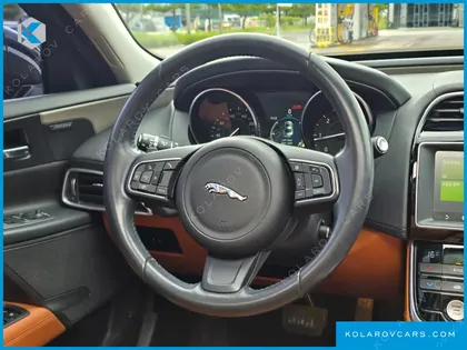 JAGUAR XE 20D PORTFOLIO