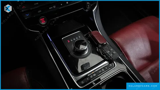 JAGUAR XF 20D CHEQUERED FLAG EDITION