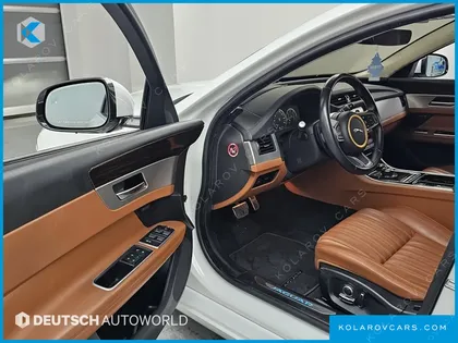 JAGUAR XF 20D PORTFOLIO