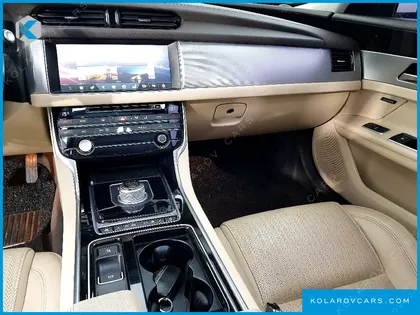 JAGUAR XF 20D PRESTIGE