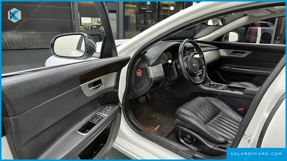 JAGUAR XF 20D PORTFOLIO