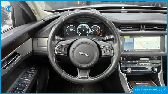JAGUAR XF 20D PORTFOLIO