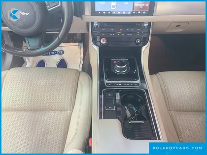 JAGUAR XF 20D PRESTIGE