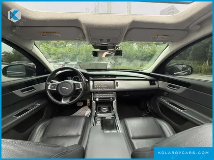 JAGUAR XF 20D PORTFOLIO