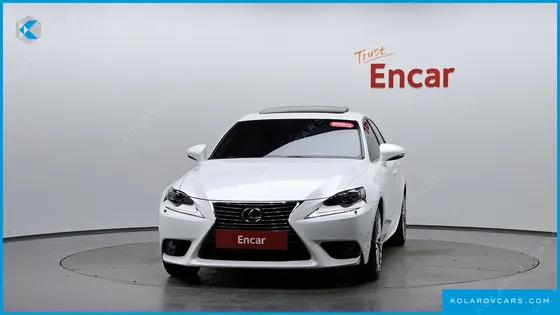 LEXUS IS EXECUTIVE