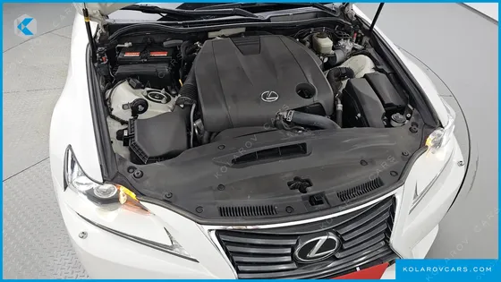 LEXUS IS EXECUTIVE