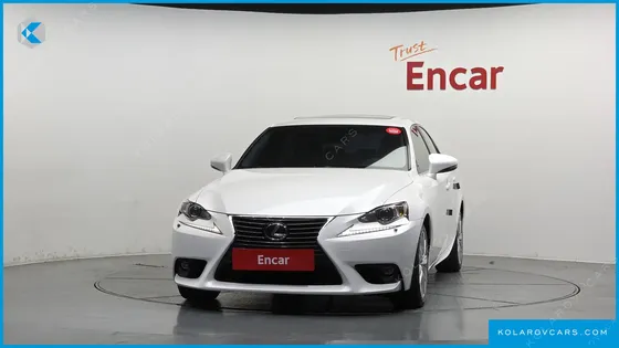 LEXUS IS PREMIUM