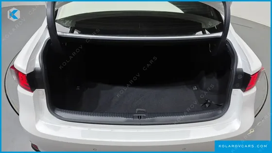 LEXUS IS PREMIUM