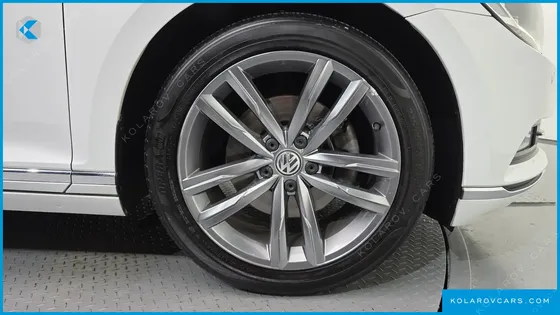 VOLKSWAGEN PASSAT 2.0 TDI PREMIUM
