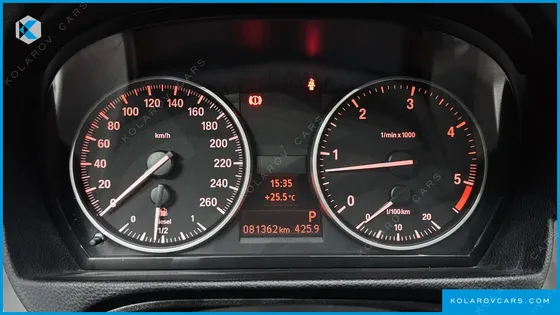 BMW 3 SERIES 320D SEDAN BLACK AND WHITE