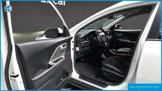 KIA NIRO EARTH