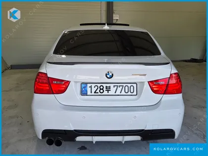BMW 3 SERIES 320D SEDAN BLACK AND WHITE