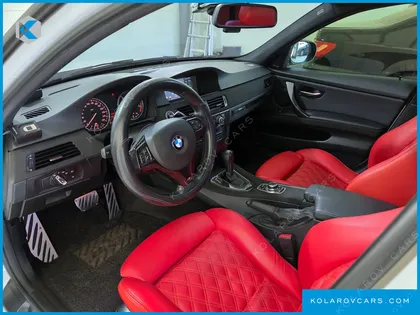 BMW 3 SERIES 320D SEDAN BLACK AND WHITE