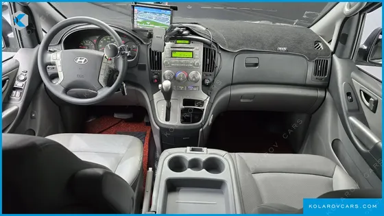 HYUNDAI STAREX 12-SEATER LPI WAGON