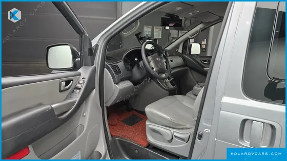HYUNDAI STAREX 12-SEATER LPI WAGON