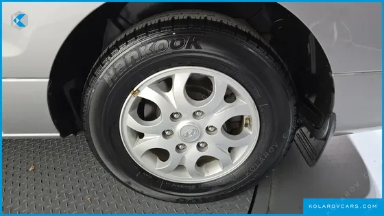 HYUNDAI STAREX 12-SEATER LPI WAGON