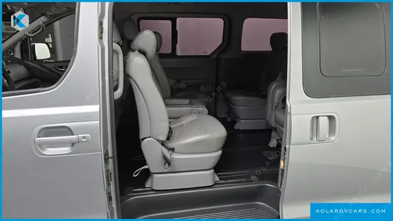 HYUNDAI STAREX 12-SEATER LPI WAGON