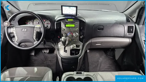 HYUNDAI STAREX 4WD 12-SEATER WAGON