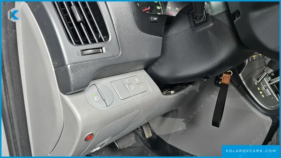 HYUNDAI STAREX 4WD 12-SEATER WAGON