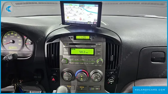 HYUNDAI STAREX 4WD 12-SEATER WAGON