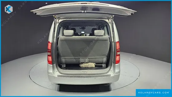HYUNDAI STAREX 4WD 12-SEATER WAGON