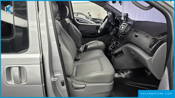 HYUNDAI STAREX CAMPING CAR