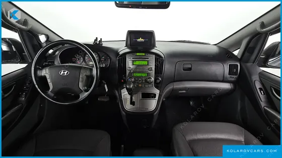 HYUNDAI STAREX 11-SEATER WAGON