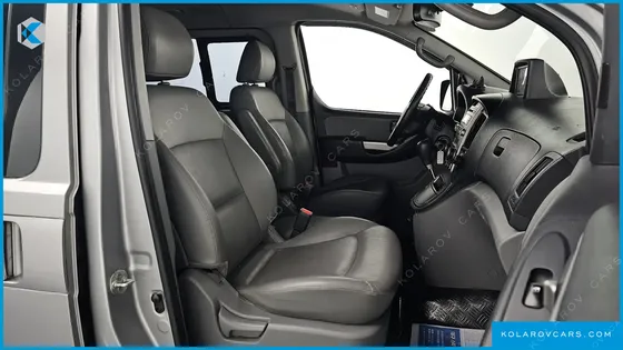 HYUNDAI STAREX 11-SEATER WAGON
