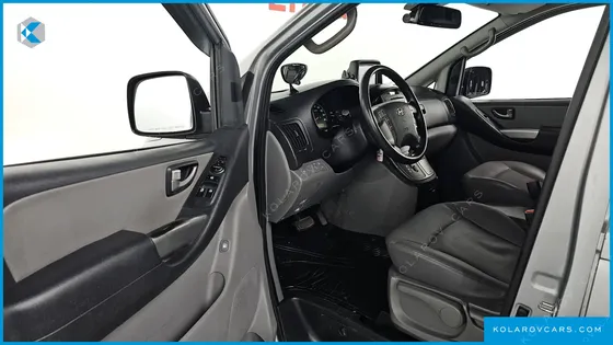 HYUNDAI STAREX 11-SEATER WAGON