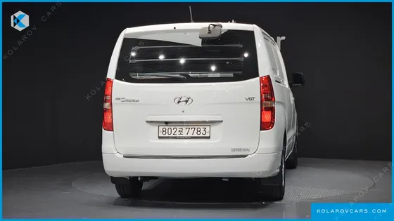 HYUNDAI STAREX 3-SEATER VAN