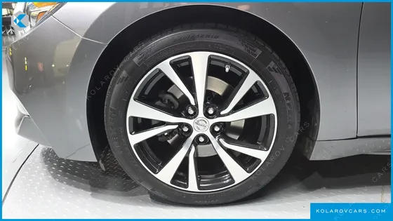NISSAN MAXIMA 3.5 PLATINUM