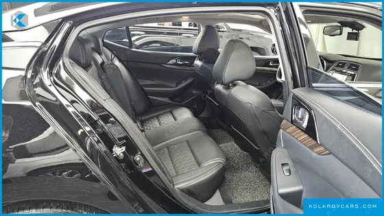 NISSAN MAXIMA 3.5 PLATINUM