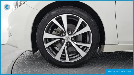 NISSAN MAXIMA 3.5 PLATINUM