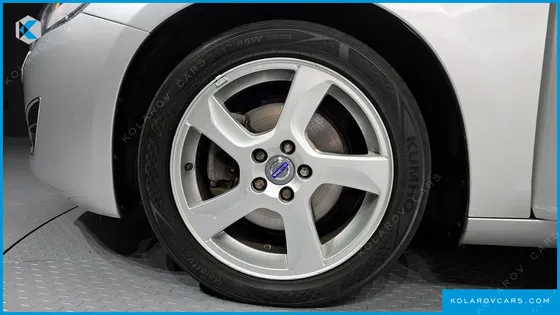 VOLVO S60 D5