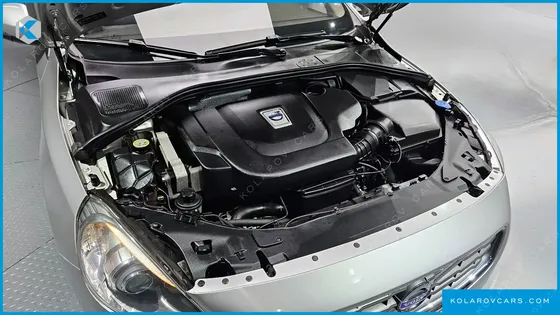 VOLVO S60 D5