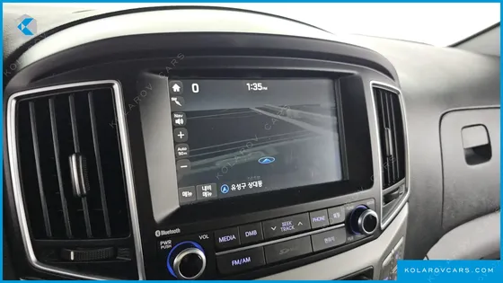 HYUNDAI STAREX 4WD 11-SEATER WAGON