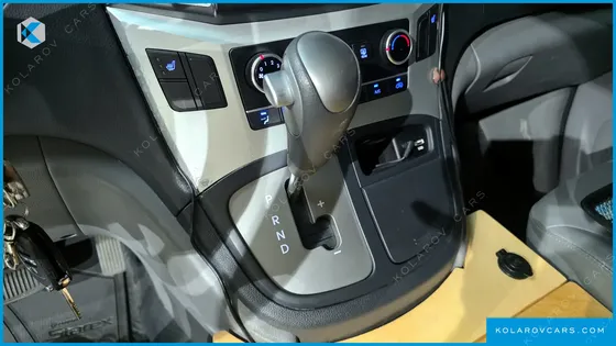 HYUNDAI STAREX CAMPING CAR