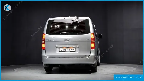 HYUNDAI STAREX 4WD 11-SEATER WAGON