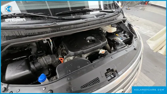 HYUNDAI STAREX 4WD 11-SEATER WAGON