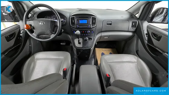 HYUNDAI STAREX 4WD 11-SEATER WAGON
